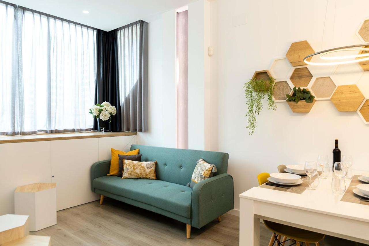 SYLVIA 1M - Precioso apartamento en primera línea de mar - céntrico - playa - wifi Empuriabrava Esterno foto