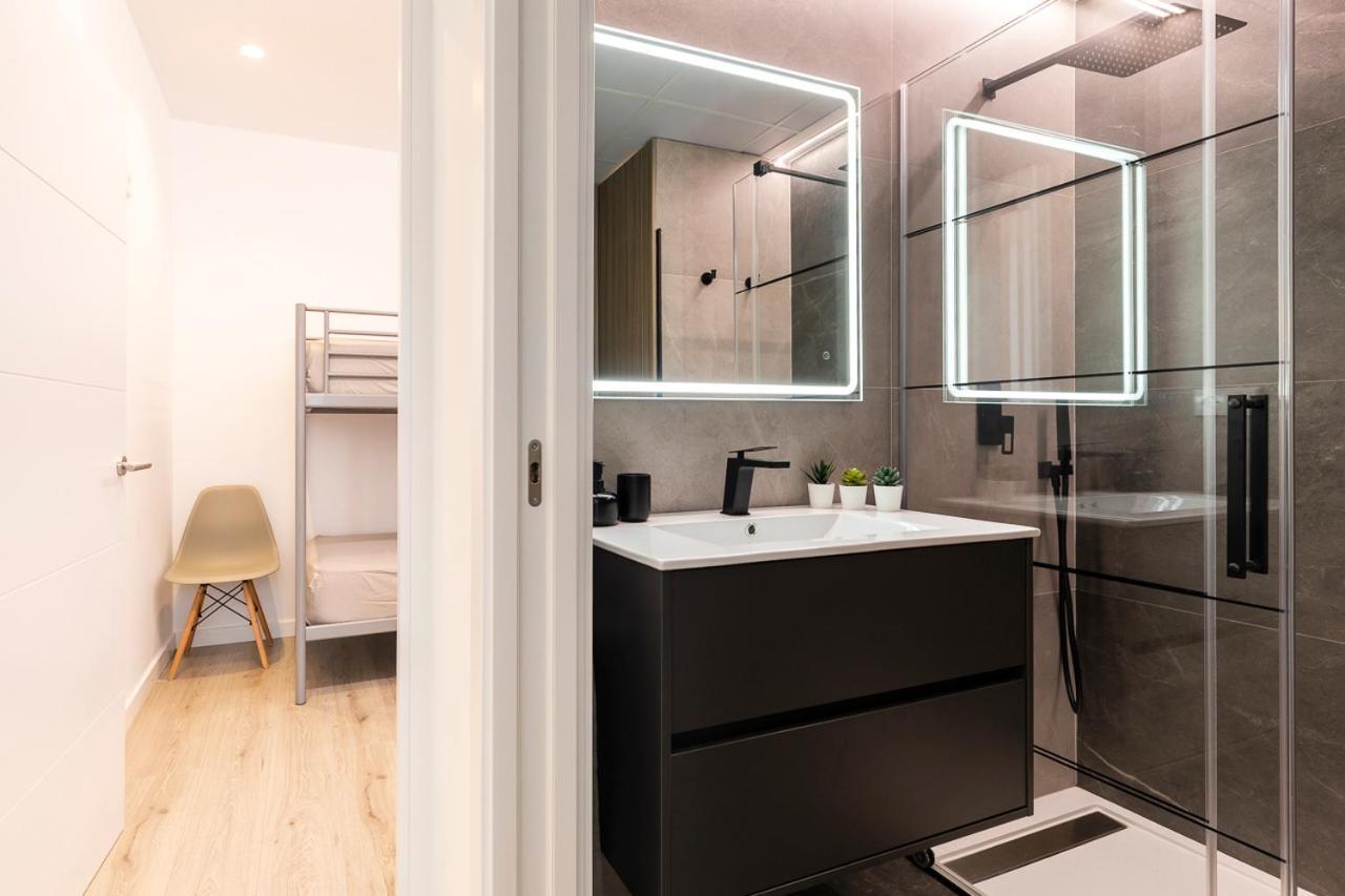 SYLVIA 1M - Precioso apartamento en primera línea de mar - céntrico - playa - wifi Empuriabrava Esterno foto